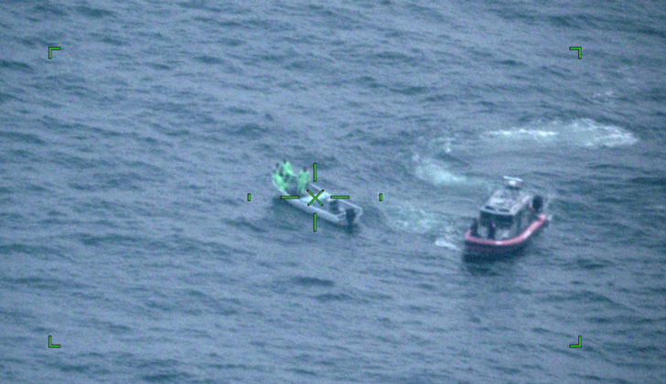 Coast Guard breaks up Mexican poachers’ red snapper incursion off Texas A Mexican lancha crew is apprehended by Coast Guard law enforcement in federal waters off the coast of southern Texas April 6, 2020. Coast Guard photo.